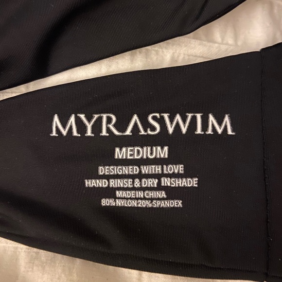 Myra Swim underwire halter top - Picture 3 of 3